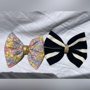 (2) Floral & Black & White striped Kid/ Girl Bows